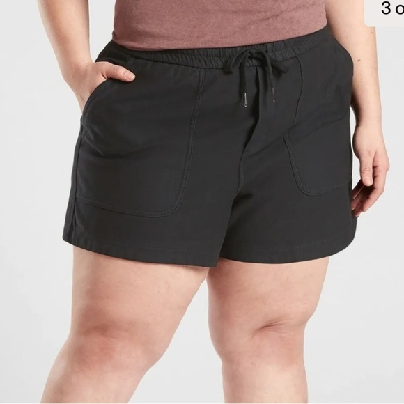 Athleta Pants - Athleta Farallon Short, Black Size 24 Plus Style #531097